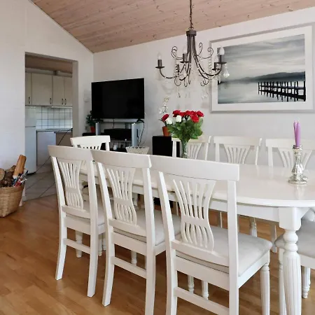 8 Person In Holiday home Hadsund